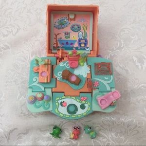 Littlest Pet Shop Teeniest Tiniest Pet Shop